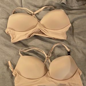 Light pink Victoria secret bras. Size medium. Set of 2.